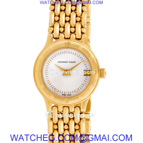 Audemars Piguet c--69239 Classic Quartz Female 18k yellow gold 2