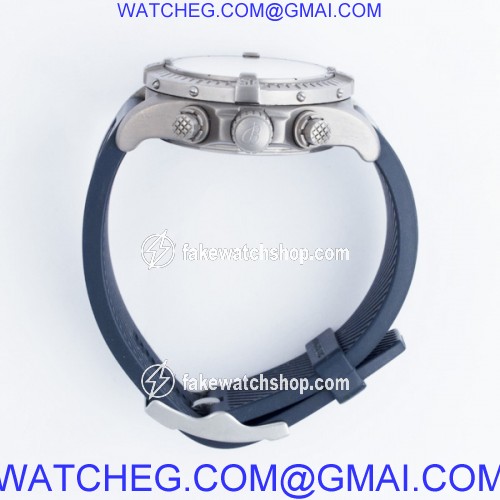 Breitling E73360 Avenger Quartz Male Titanium 3