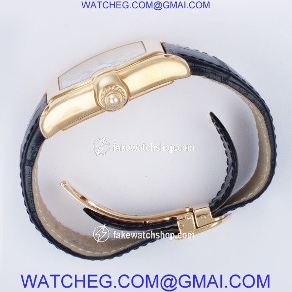Cartier W62005V2 Roadster Automatic Male 18k yellow gold 3
