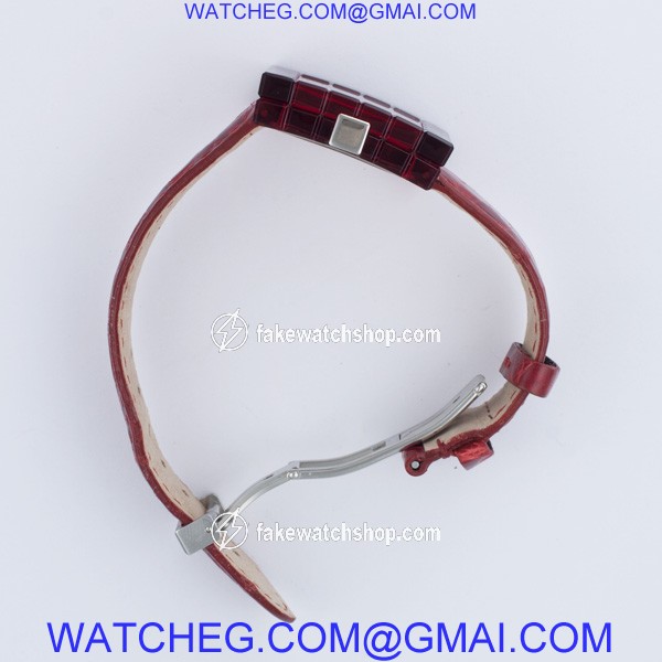 Chopard 12/7780 Be Mad Quartz Female red resin 4