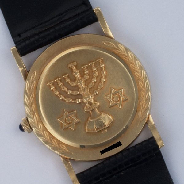 Corum Corum 2939 gold coin Manual Male 18k yellow gold 5
